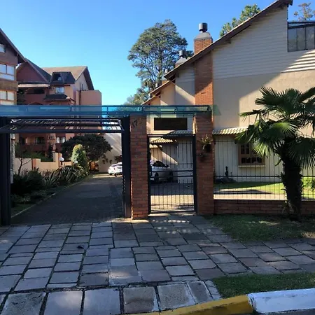 Apartamento Aconchegate No Centro De Gramado. Exterior photo