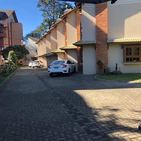 Apartamento Aconchegate No Centro De Gramado. Exterior photo