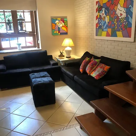 Apartamento Aconchegate No Centro De Gramado. Room photo